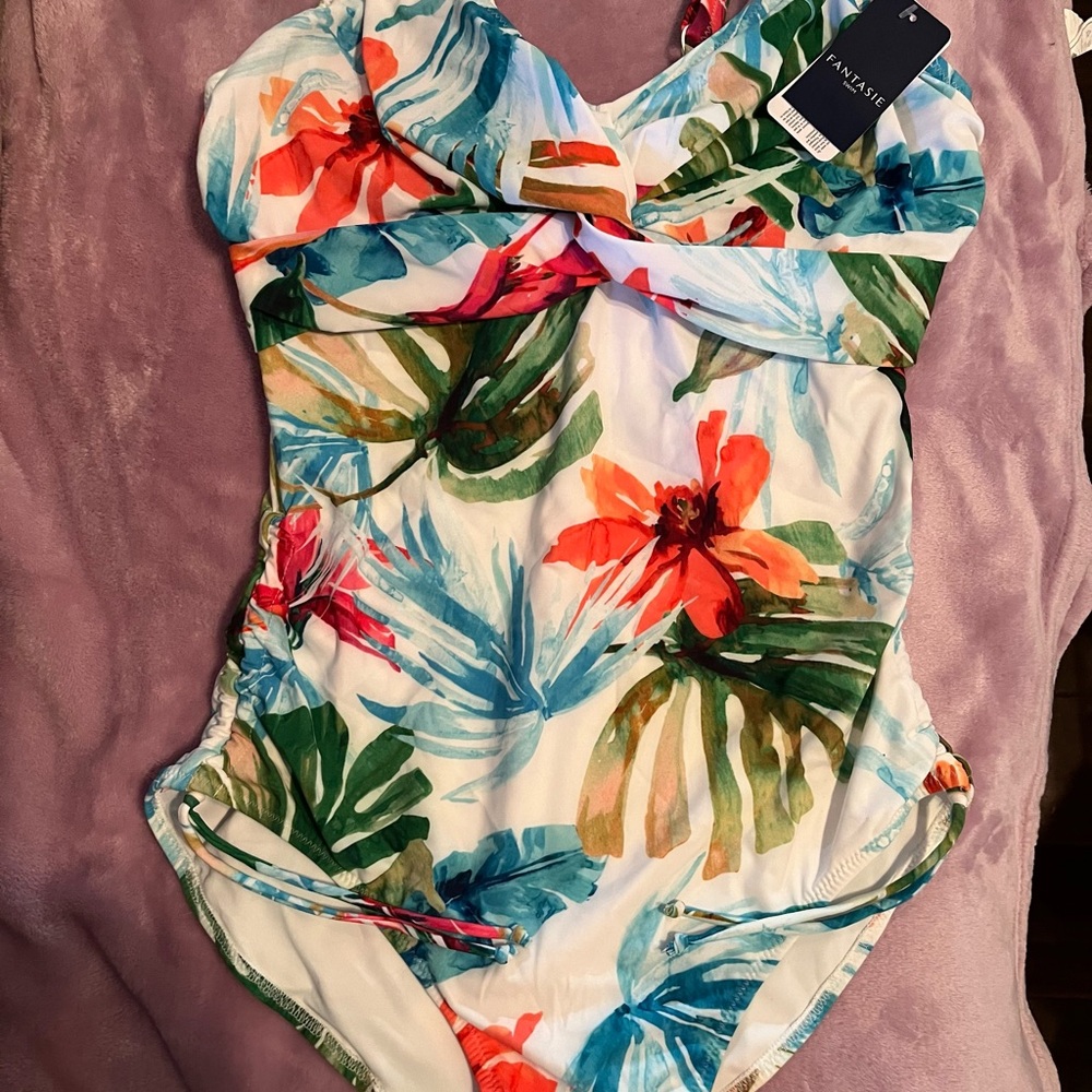 Fantasie 32E(UK SIZE) swimsuit NWT